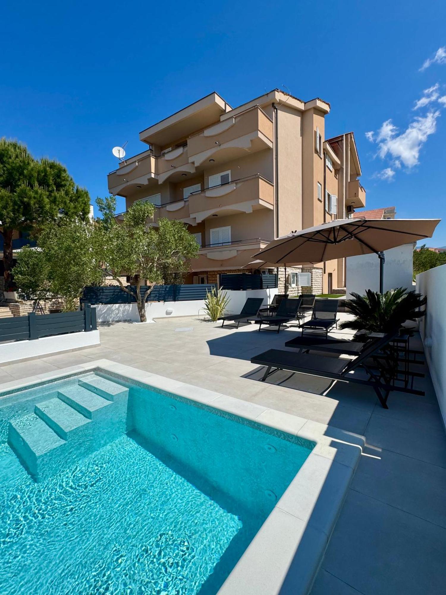 Apartments Toma Novalja Bagian luar foto